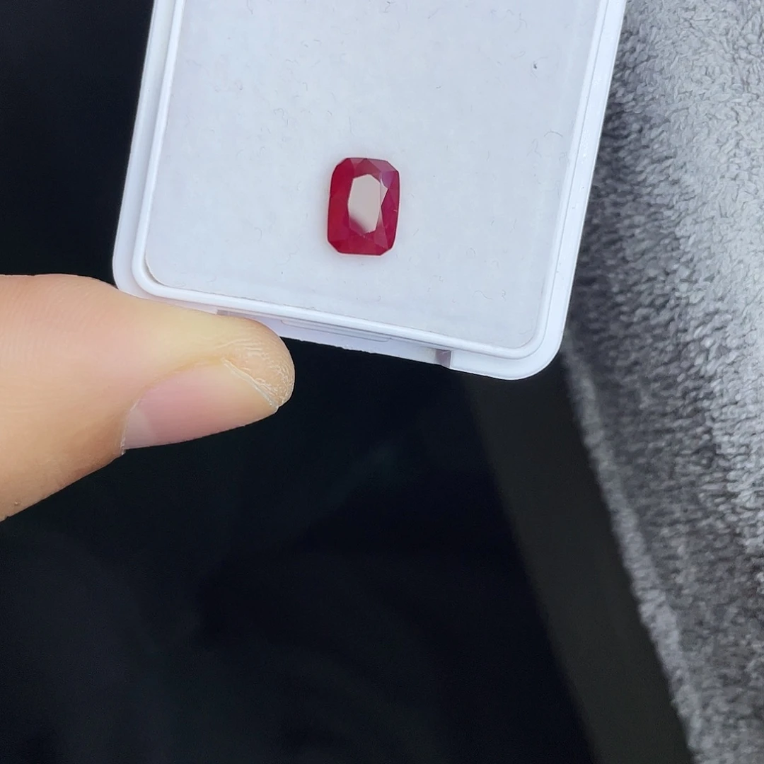 红宝石裸石2.29Ct