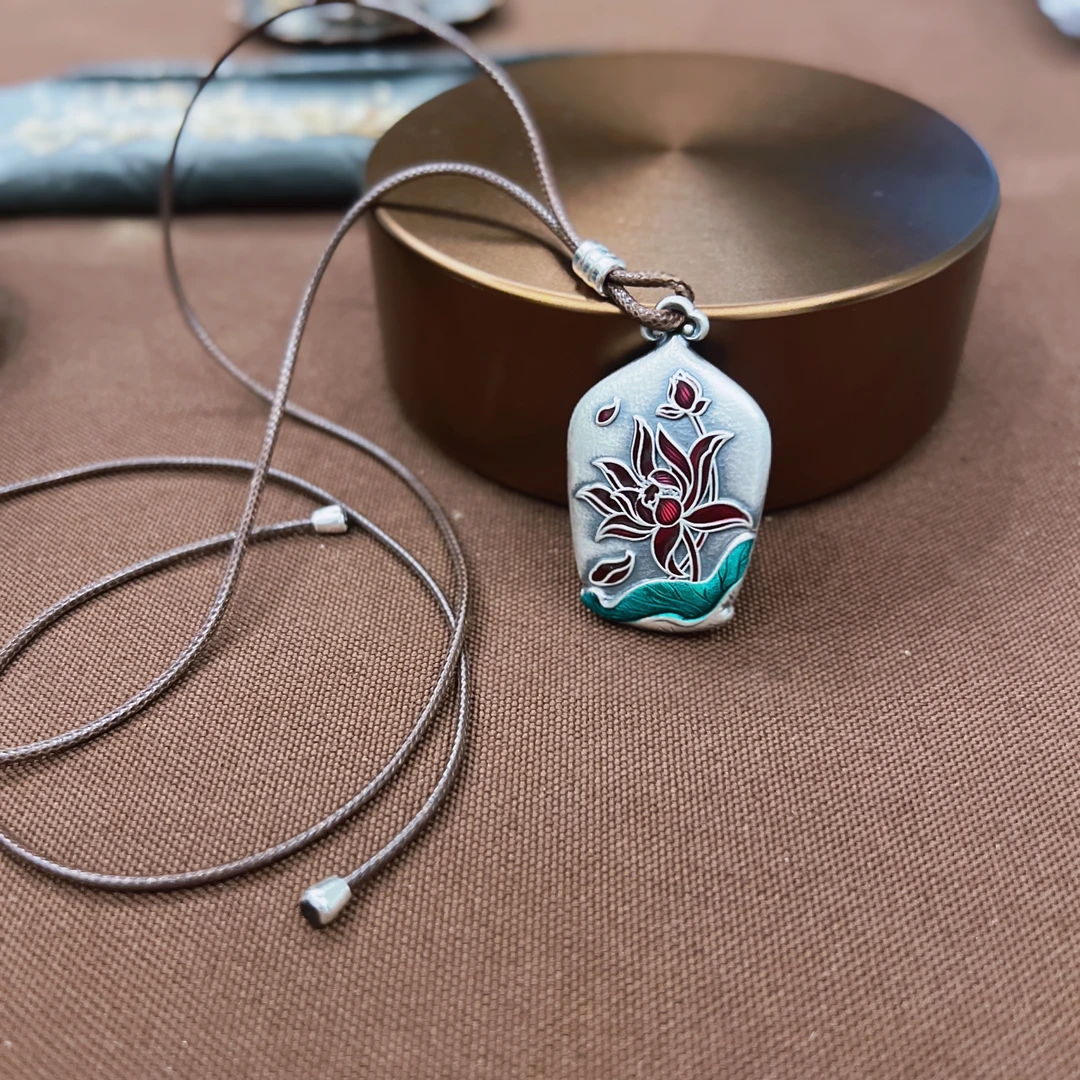 蓝宫调 S999足银 年年有余 双鱼链花三年奉E19