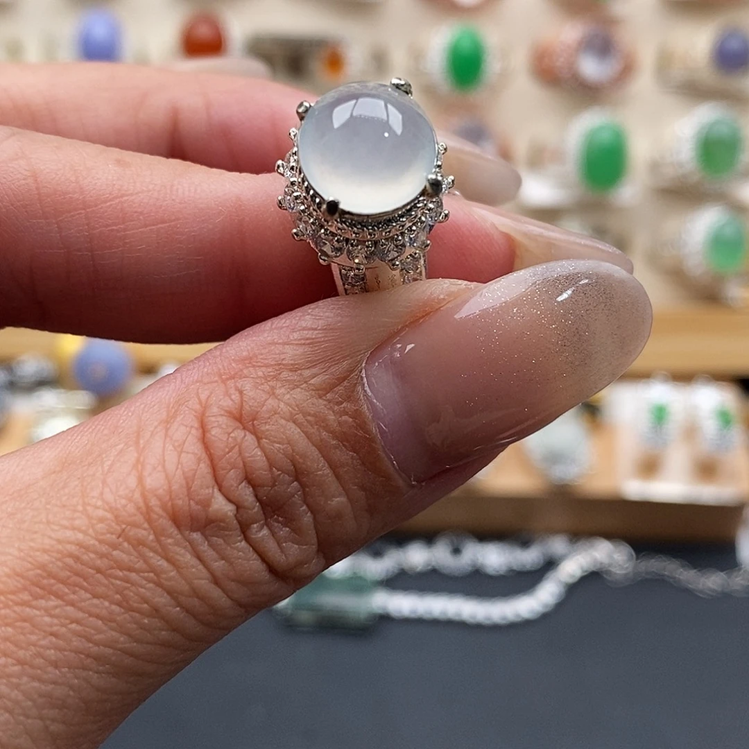 翡翠未镶嵌戒指，22222