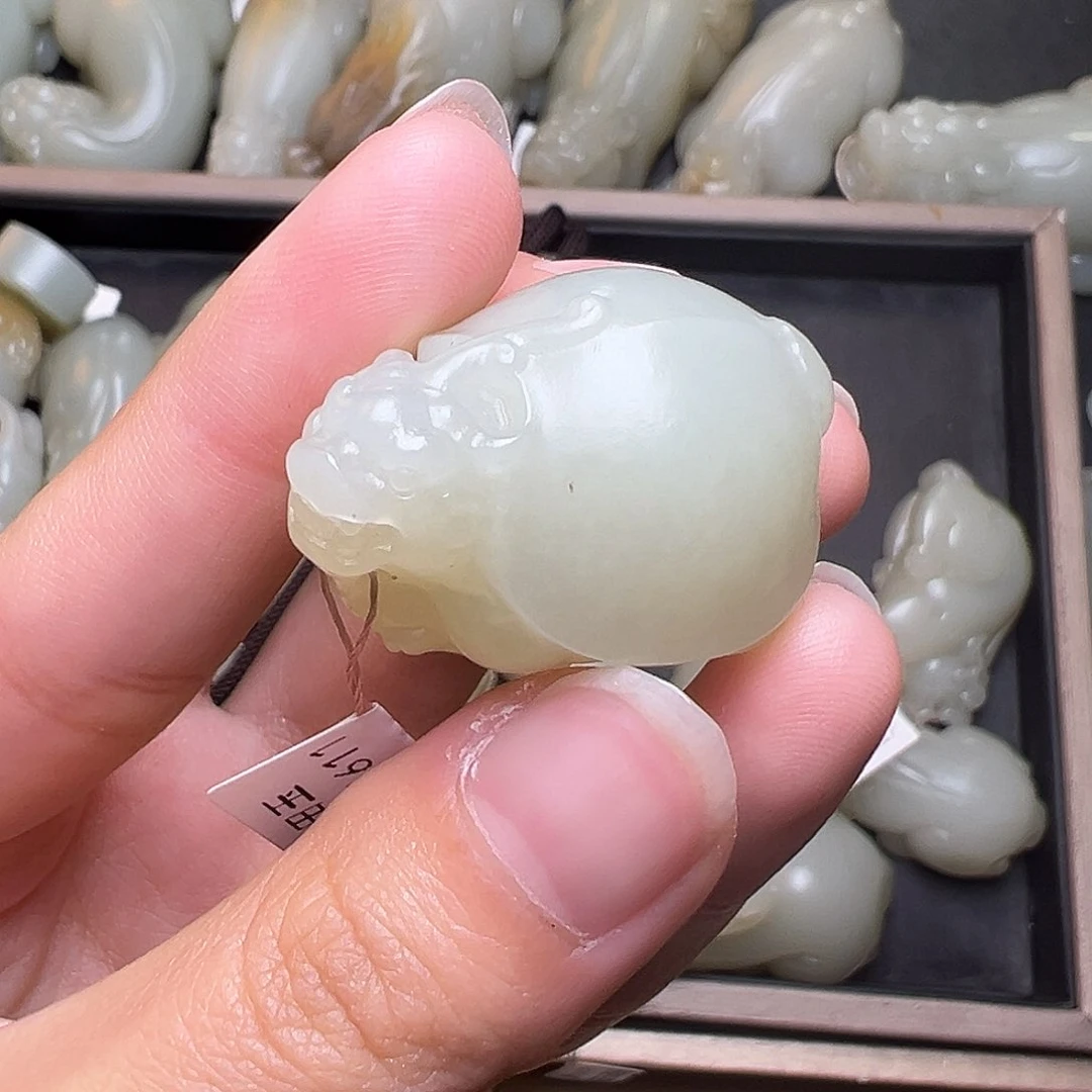 和田玉挂件未镶嵌