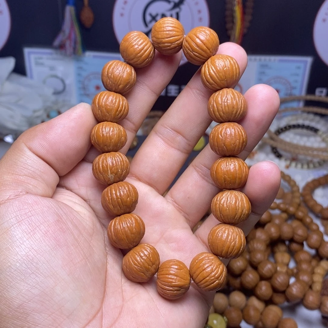 猴头核桃吊坠土豪