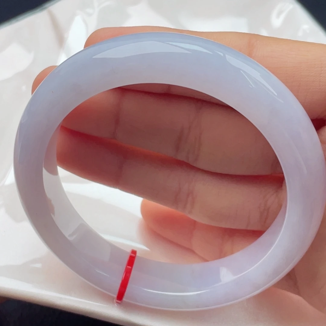 翡翠手镯未镶嵌正圈