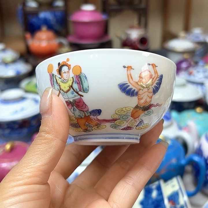 在干嘛，不去你不回短信你