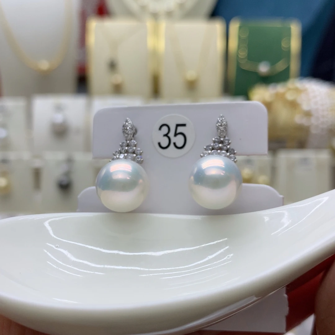 18K金镶嵌耳饰淡水珍珠