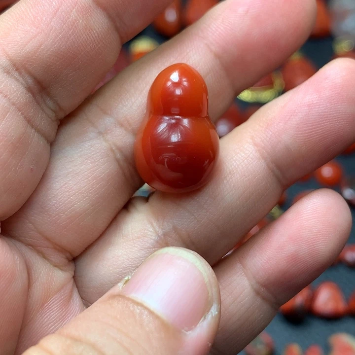 南红玛瑙未镶嵌颈饰
