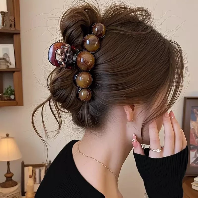 高级感珠珠抓夹秋冬大号鲨鱼夹女2025新款后脑勺抓夹2025新款气质