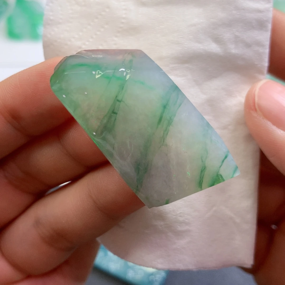 【闪购商品】翡翠吊坠(不含链)未镶嵌