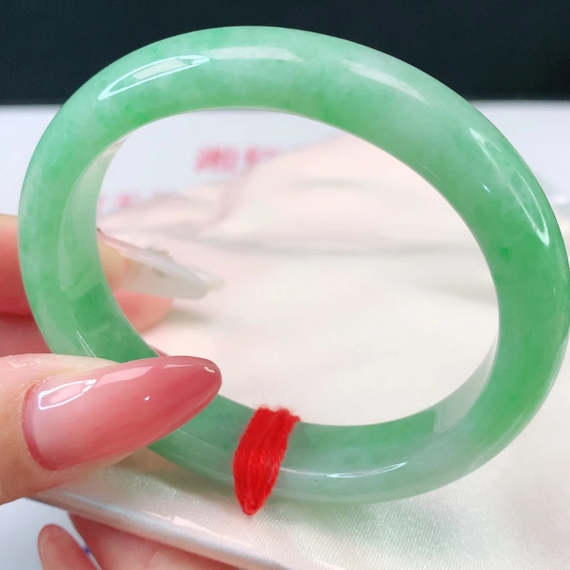 【闪购商品】未镶嵌手镯翡翠天然翡翠306贵妃