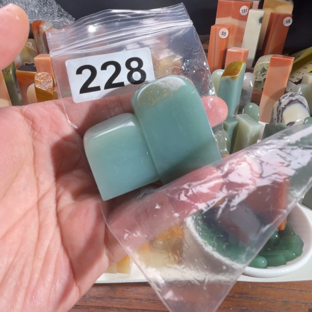 樟***林老挝石看个电话看看看