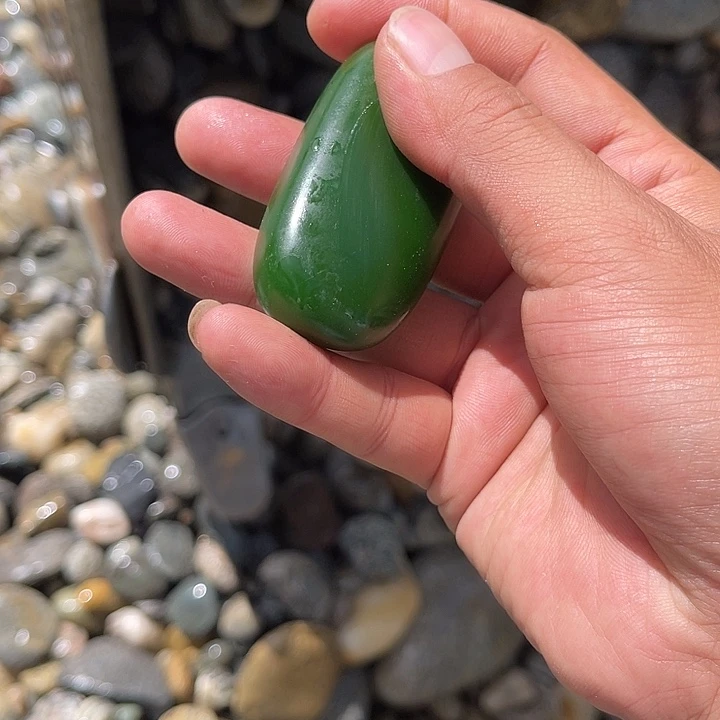 未镶嵌和田玉（糖玉）珠宝奇石