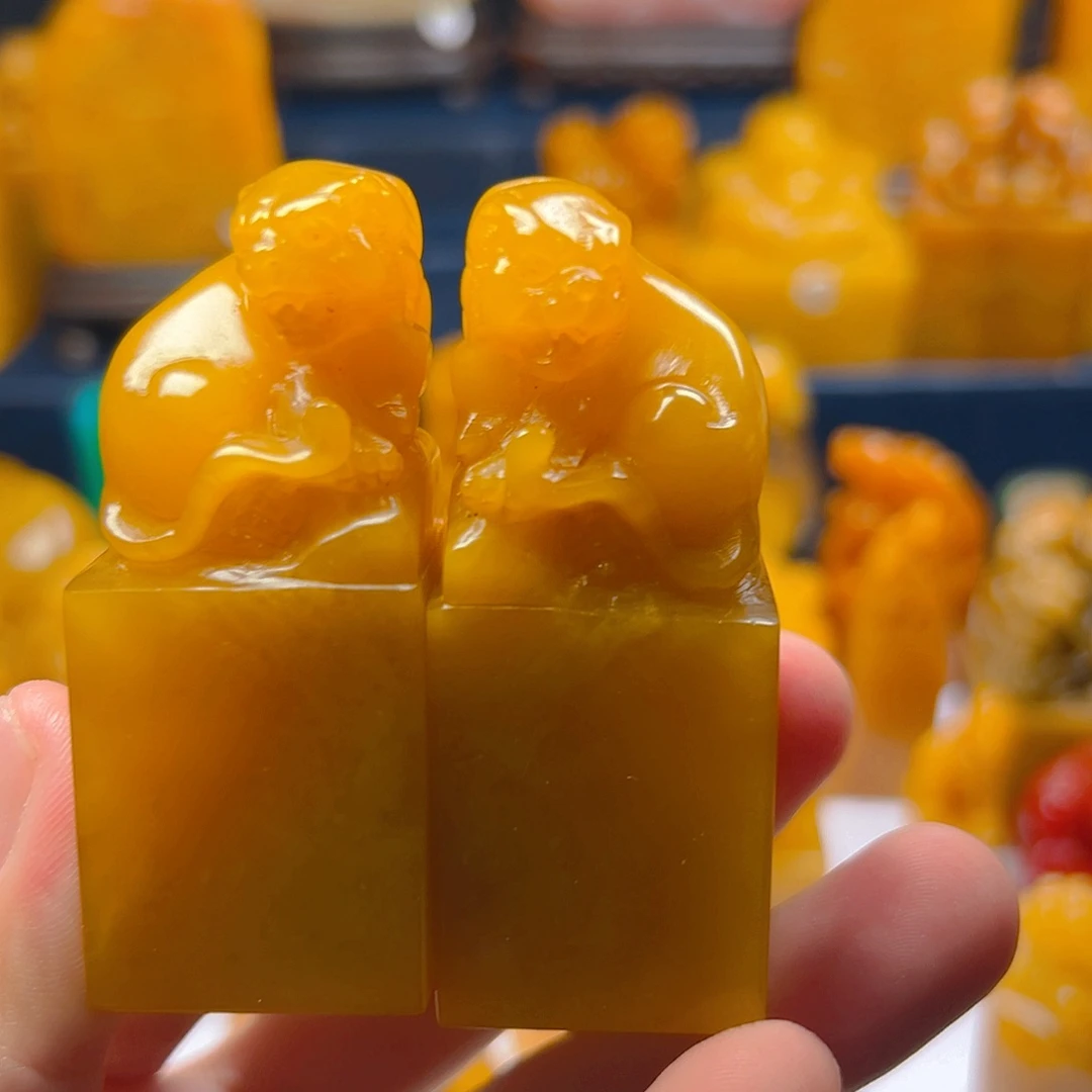 寿山石其他欣****?老性坑头田黄对章