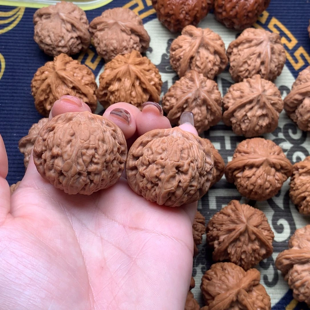 文玩核桃吊坠37圆梦