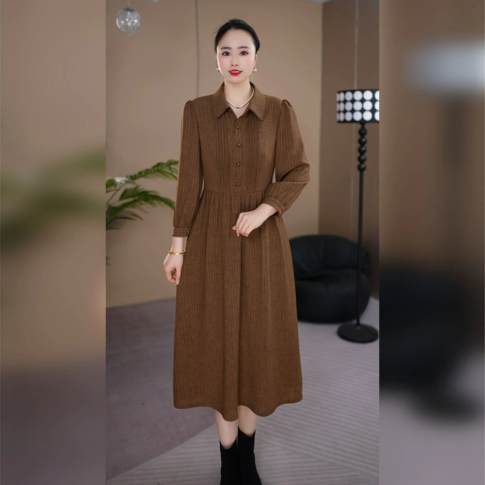 2025时尚妈妈显瘦气质轻奢高级感秋季新款大码女装减龄漂亮连衣裙
