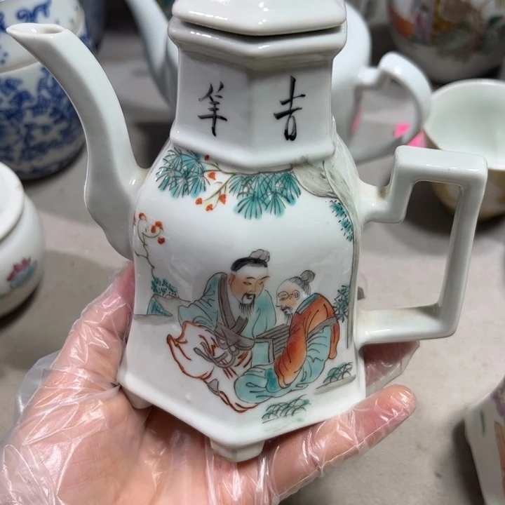 景德镇陶瓷一物一拍小****戏