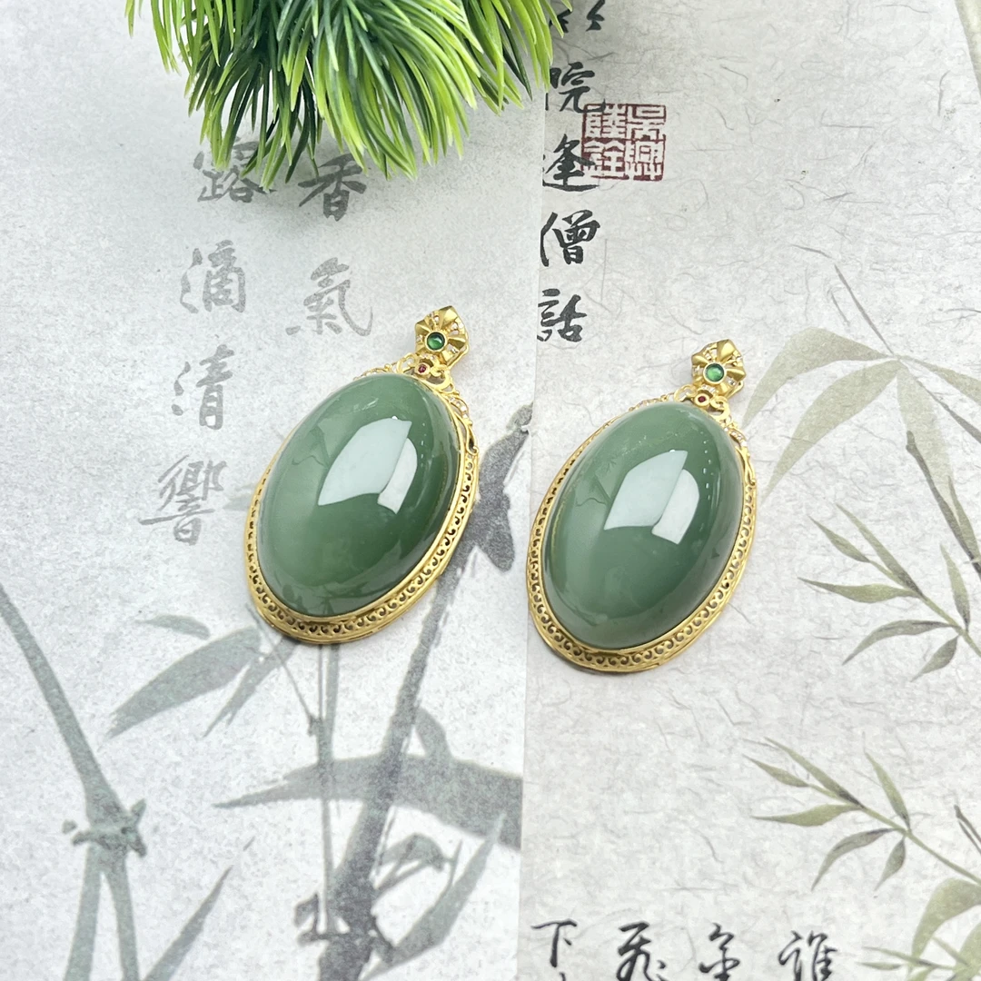 YWF427和田玉碧玉猫眼18k金镶吊坠25*30*10mm+多样性发其一
