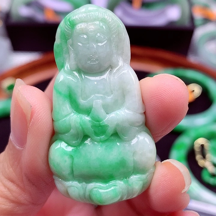 颈饰未镶嵌翡翠翡翠