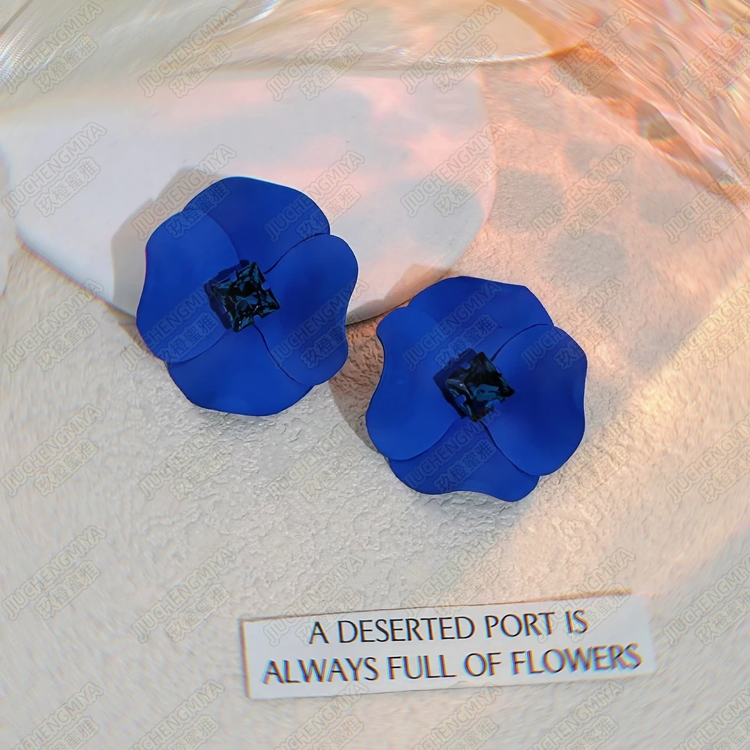 铜合金合成锆石耳饰 蓝绮S26时尚气质百搭高级感精致蓝色清新耳环