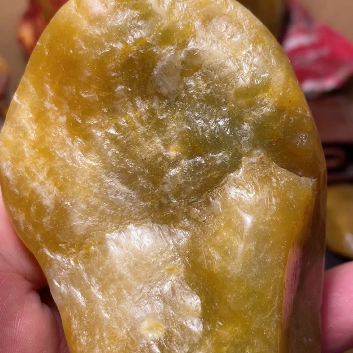 田黄石本****点189克田黄原石