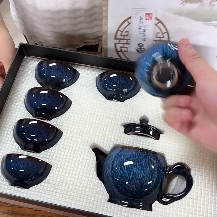 孤品茶具套装等。