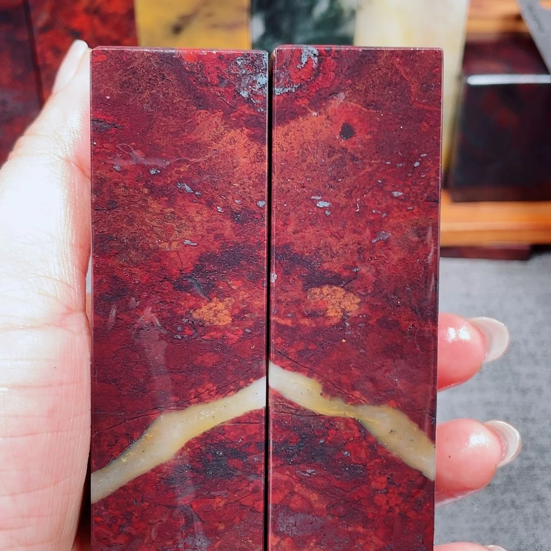 【闪购商品】玉桂林鸡血玉印章素章