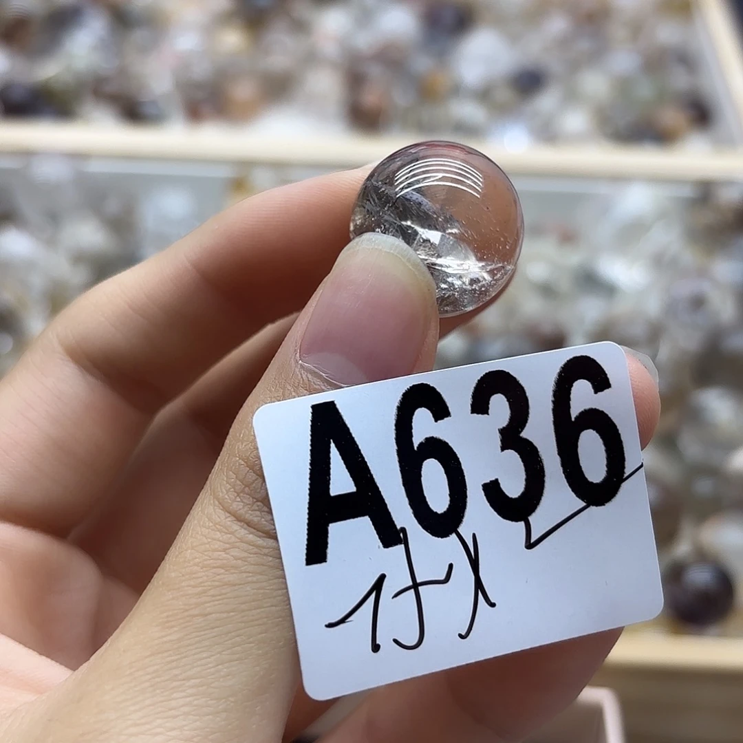 一***了水晶珠宝半成品未镶嵌636