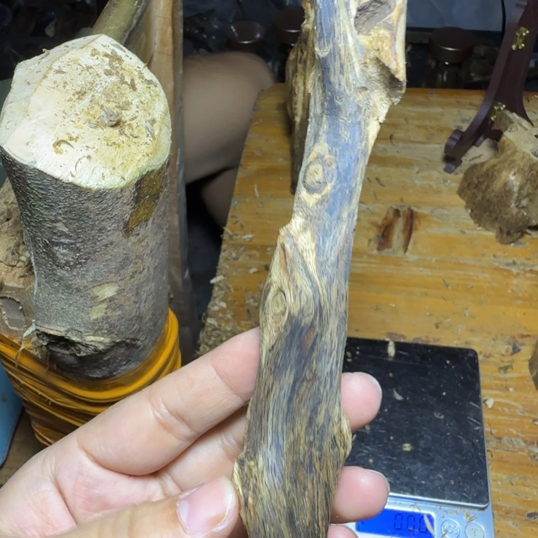 神***尾沉香块料沉香块料张勺子18克块料