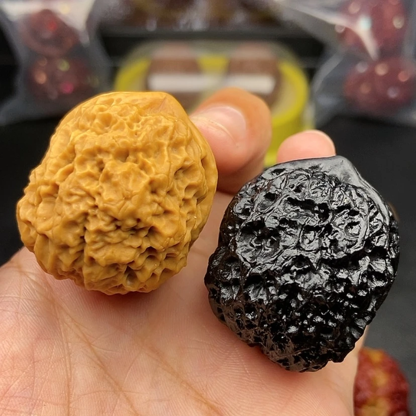 【闪购商品】把件文玩核桃37尺铁狮子球