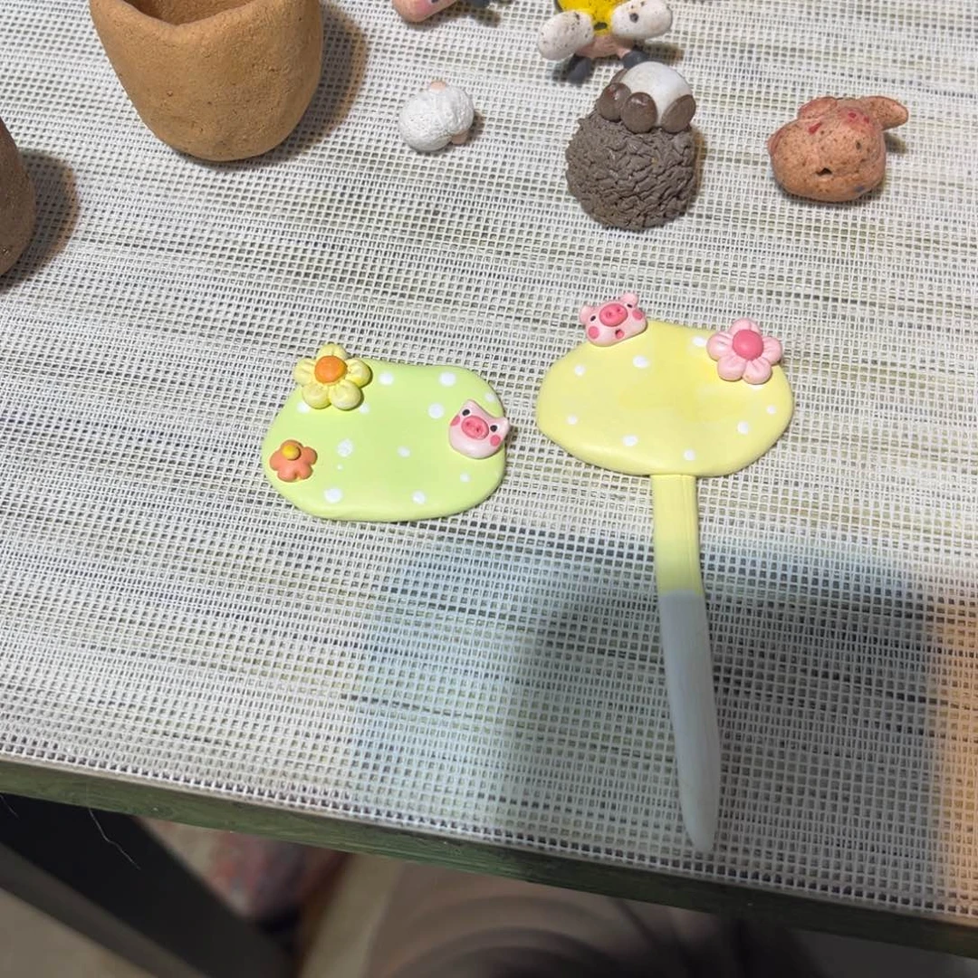 白***啡花摆件两个58585588855