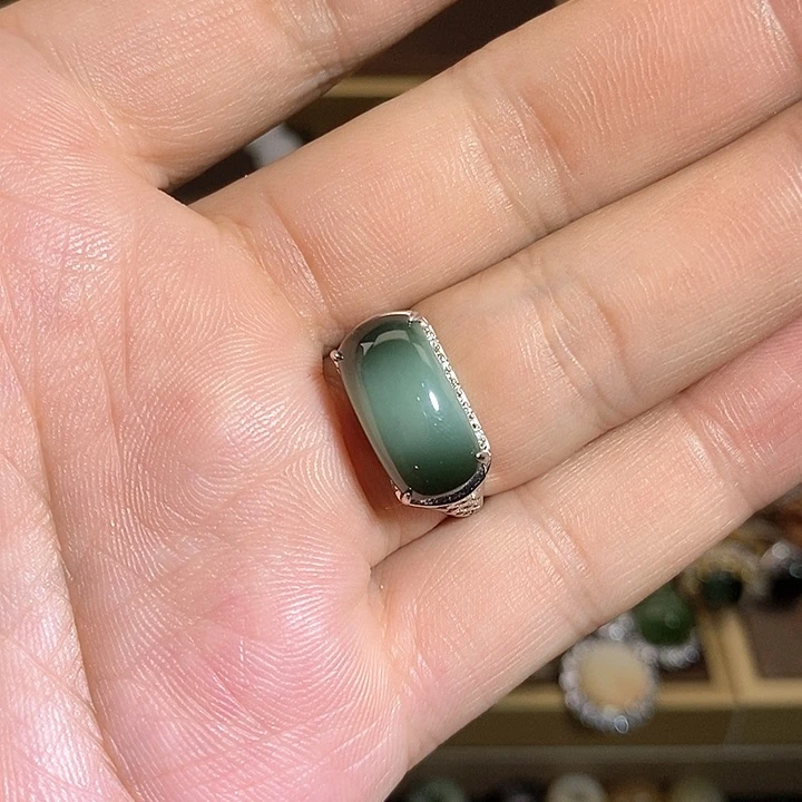 【闪购商品】银S925镶嵌戒指和田玉今****.
