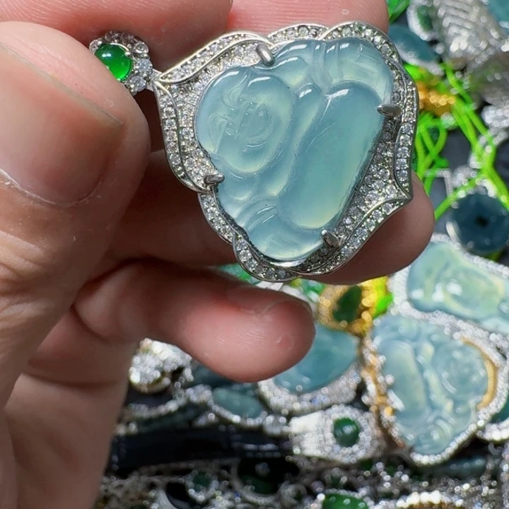 翡翠未镶嵌颈饰天然A货翡翠放漏