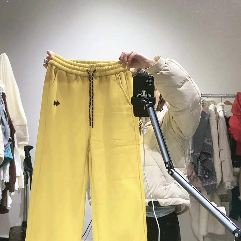 【闪购商品】黄色裤子