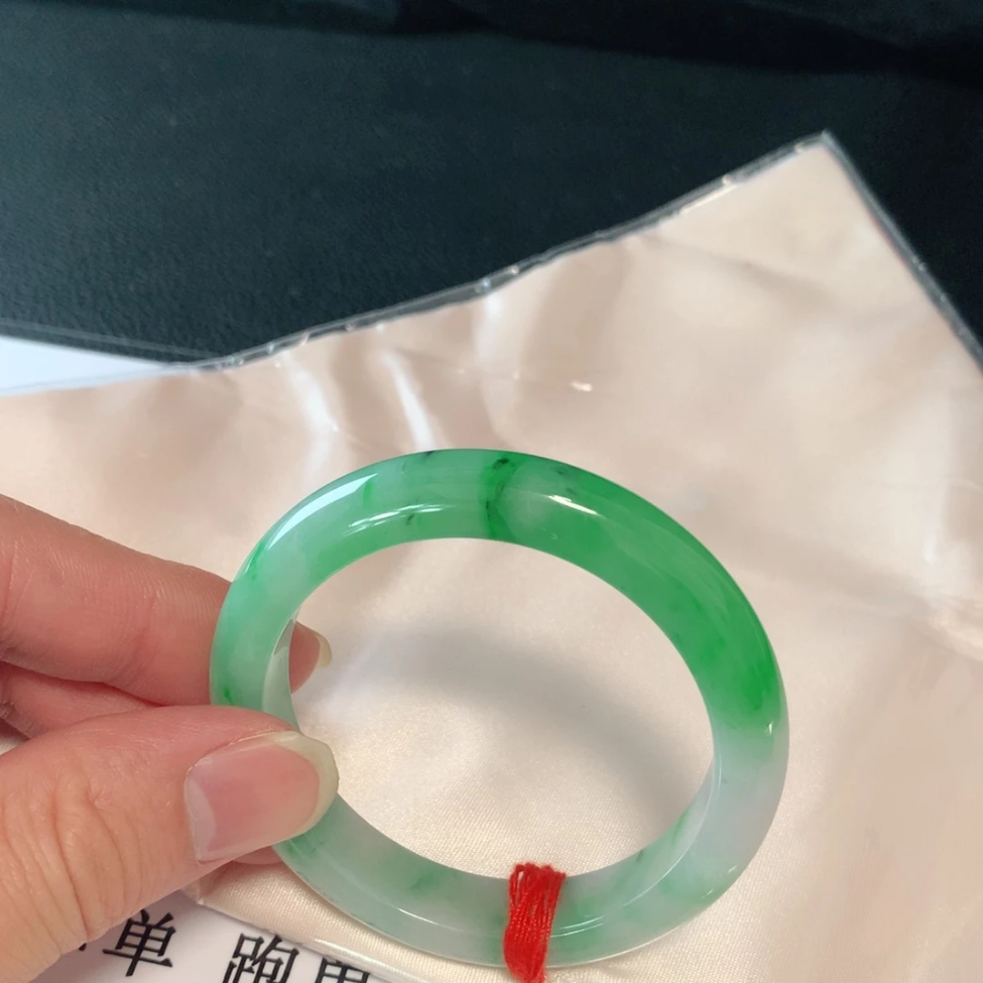 未镶嵌手镯翡翠522