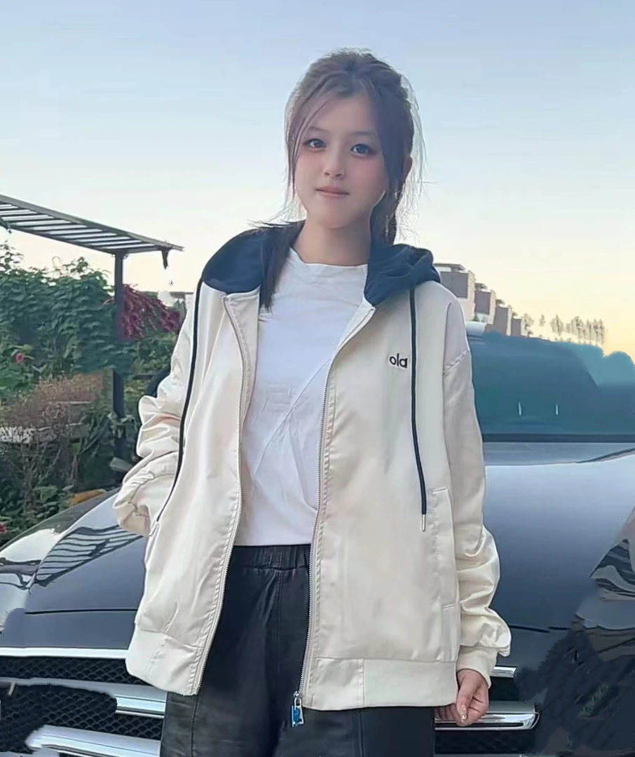 奇奇家时尚韩版大码2025秋季新款休闲拼接连帽中短款开衫外套