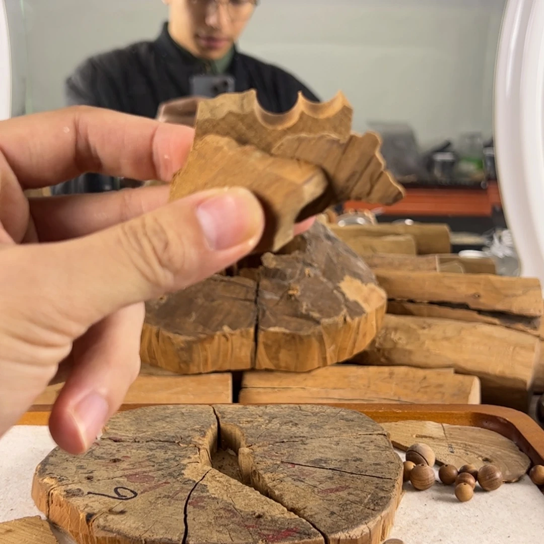 檀香木其他王系列三号料芒格罗尔仓片片料19.8g