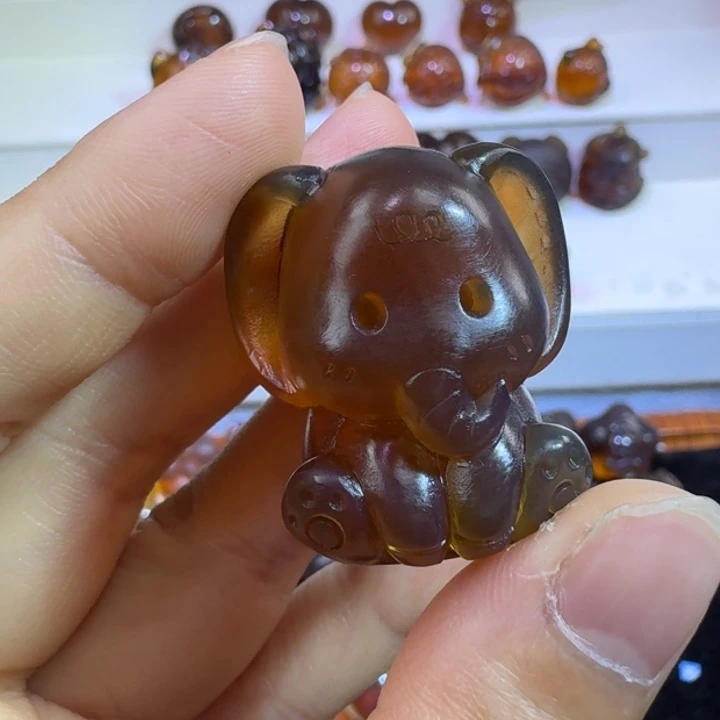 琥珀未镶嵌裸石琥珀