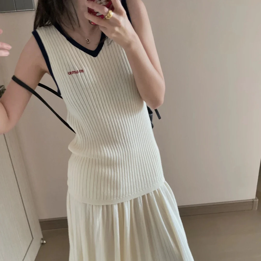 99新 MIU MIU/缪缪 马甲/38码/Xsp34789