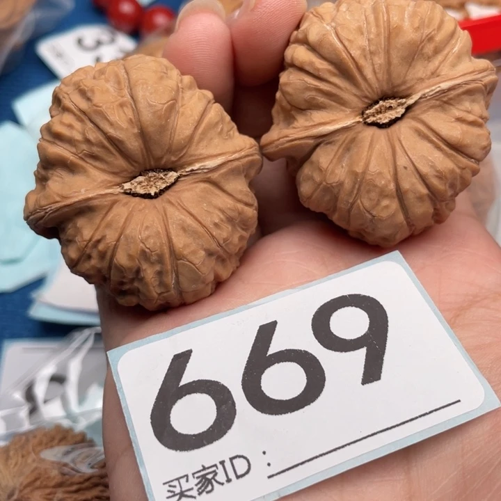 文玩核桃把件核桃