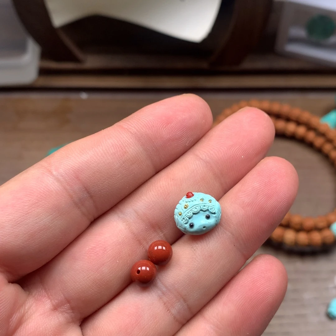 南红玛瑙未镶嵌雕刻