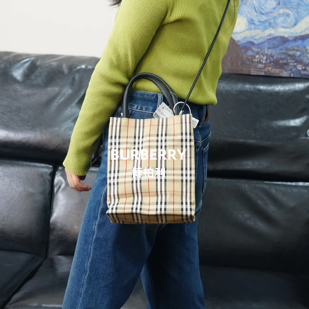 95新 BURBERRY/博柏利 巴宝莉/格纹斜挎包/JJ12125107/5107