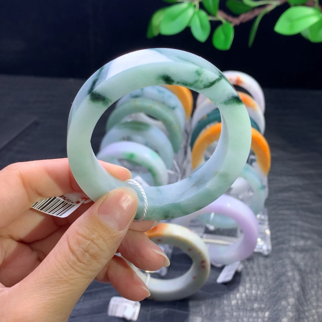 定制翡翠未镶嵌手镯定制