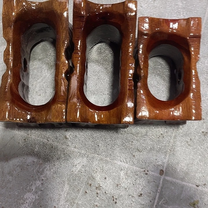 心***水香榧木红木底座工艺品3个