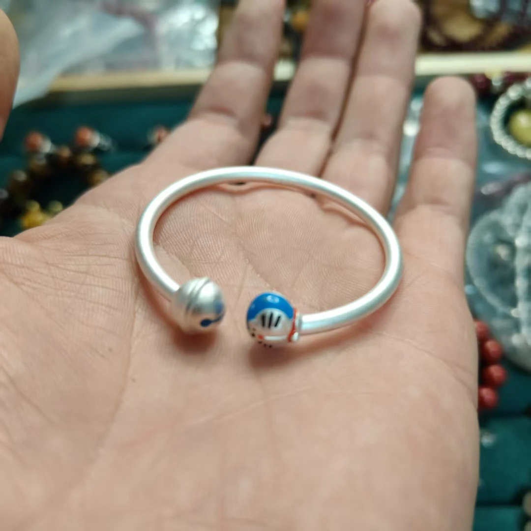 足银手镯 （云）叮当猫儿童手镯