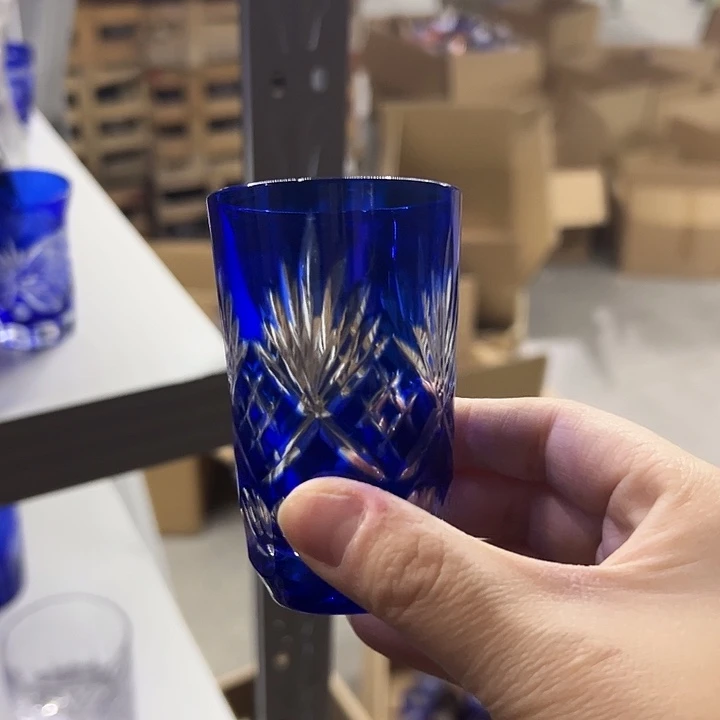 水晶玻璃平底款微瑕一个