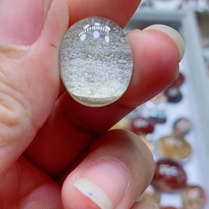 未镶嵌颈饰水晶M水晶