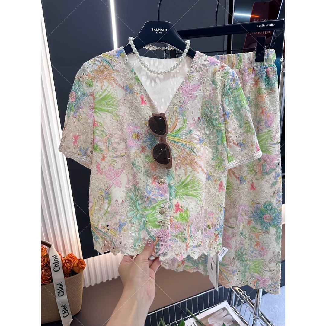 碎花国风小香洋气法式油画风V领刺绣衬衫短袖小个子半身裙套装25#