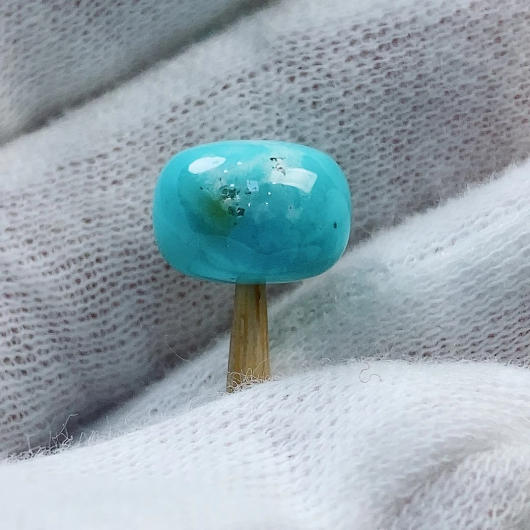 未镶嵌绿松石珠宝奇石上***人