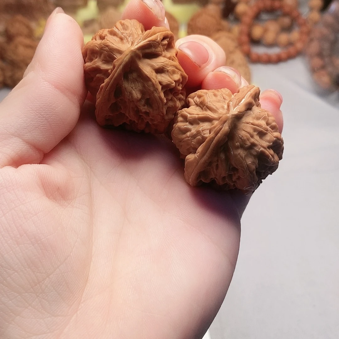 大叶紫檀（黑酸枝木类）磐石