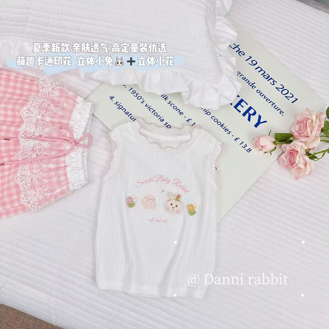 【Dannirabbit】 *水波纹花边＋可爱花小兔＋卡通刺绣T恤*X-7152