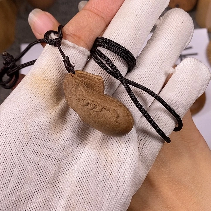 檀香木手串/手链老山檀香黑肉钱袋子吊坠