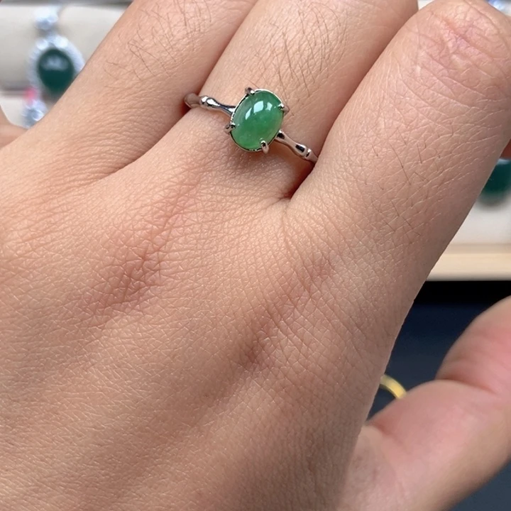 翡翠未镶嵌戒指戒指